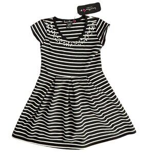 Kids Love Alexa Sz 4 Toddler Black and white Dress